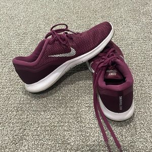 Nike Training shoes size 7.5 - like new